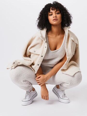 River Island Plus Kootud topp 'FLUFFY', värv valge