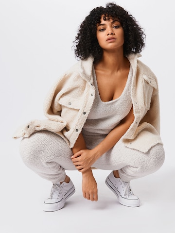 River Island Plus Kootud topp 'FLUFFY', värv valge