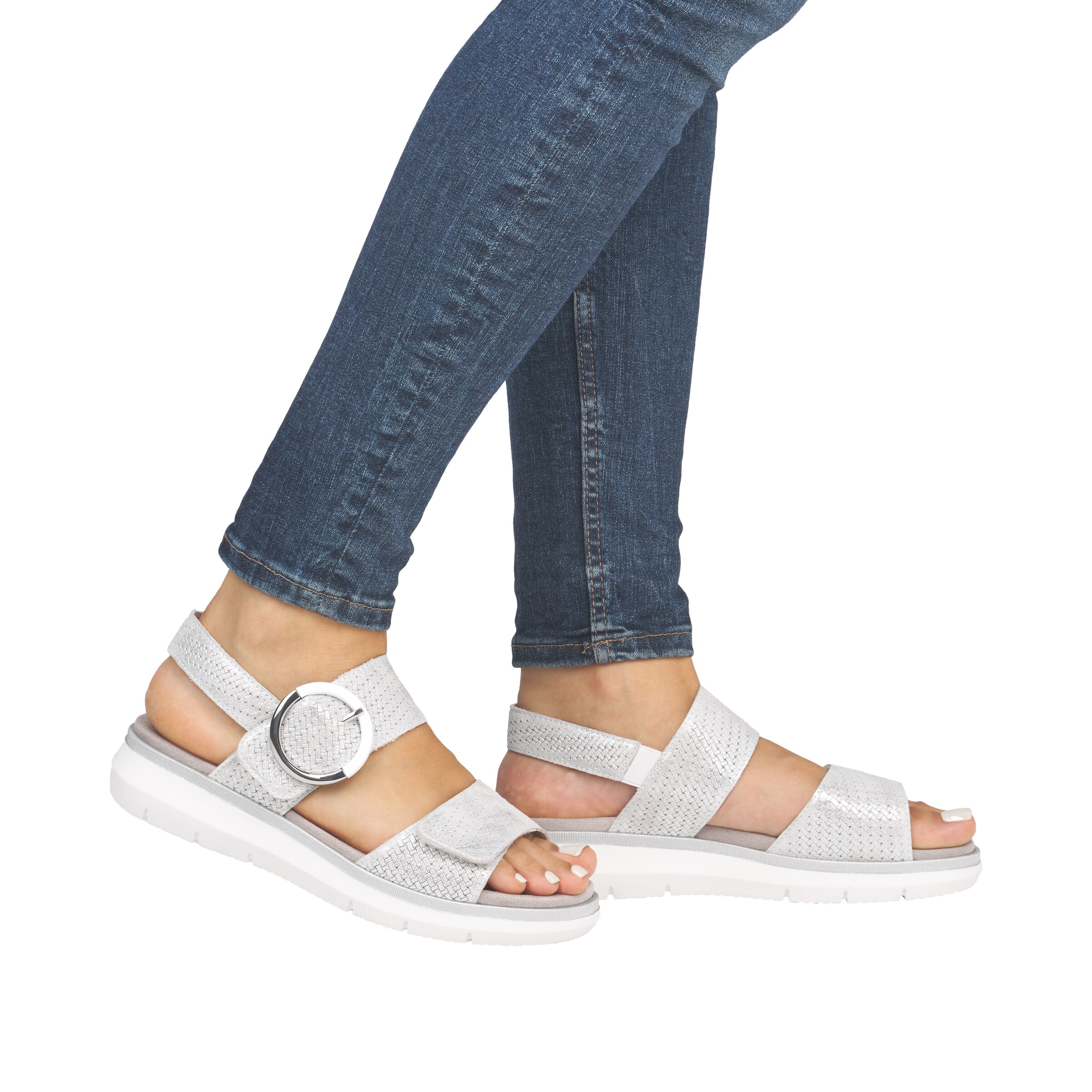 REMONTE Strap Sandals in Silver: front