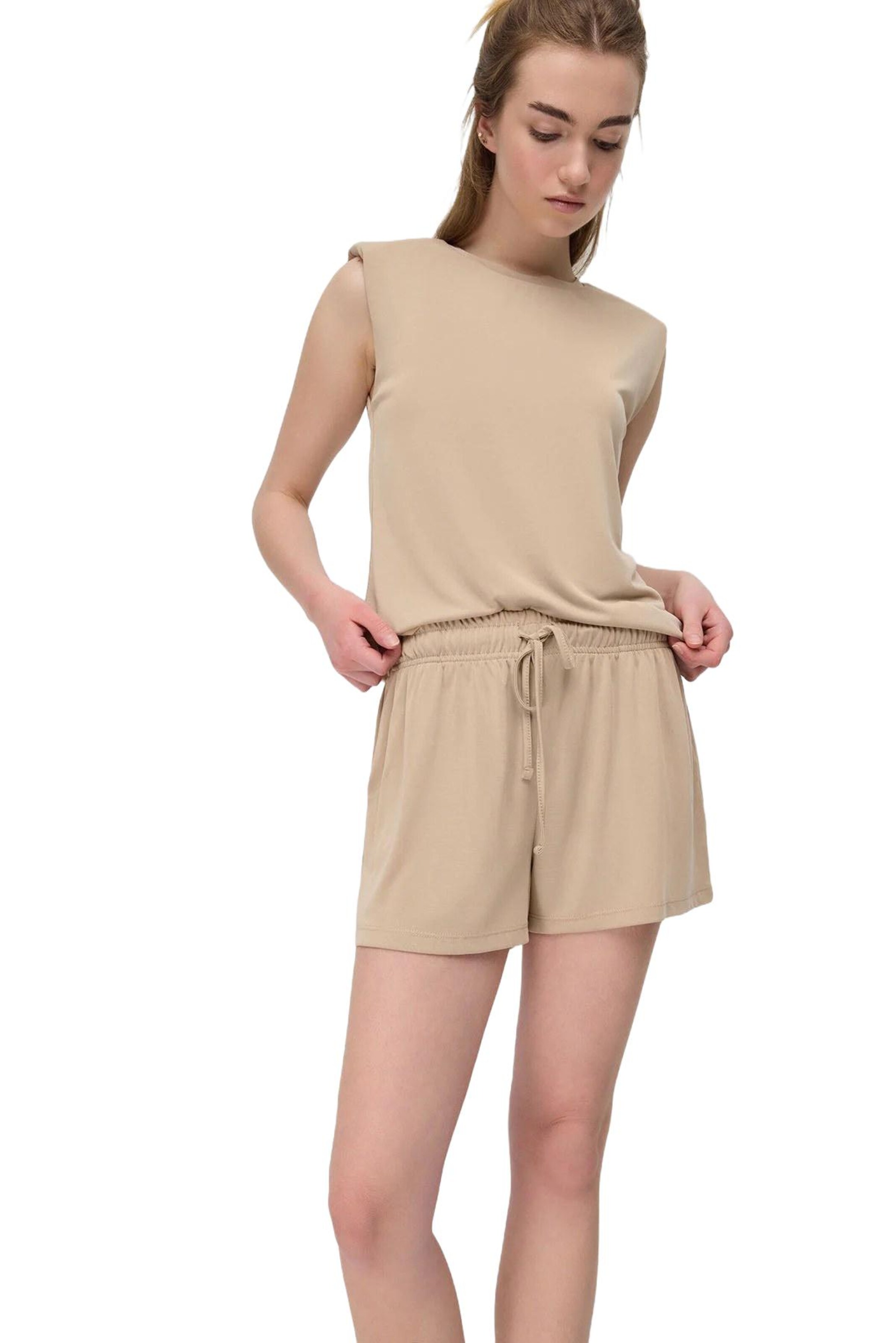 No Matter What Regular Shorts in Beige: Vorderseite