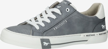 Sneaker bassa di MUSTANG in grigio: frontale