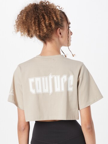 Tricou de la The Couture Club pe bej