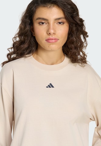 ADIDAS SPORTSWEAR - Camiseta funcional '3 Stripes Studio' en beige