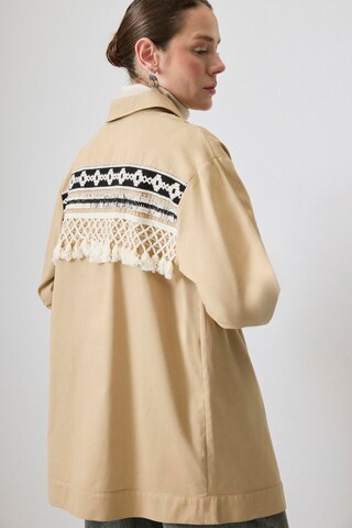 Touche Prive Jacke in Beige