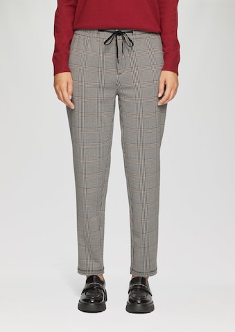 s.Oliver Tapered Broek in Beige: voorkant
