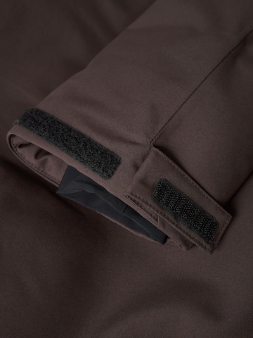 NAME IT - Chaqueta deportiva 'SNOW10' en marrón