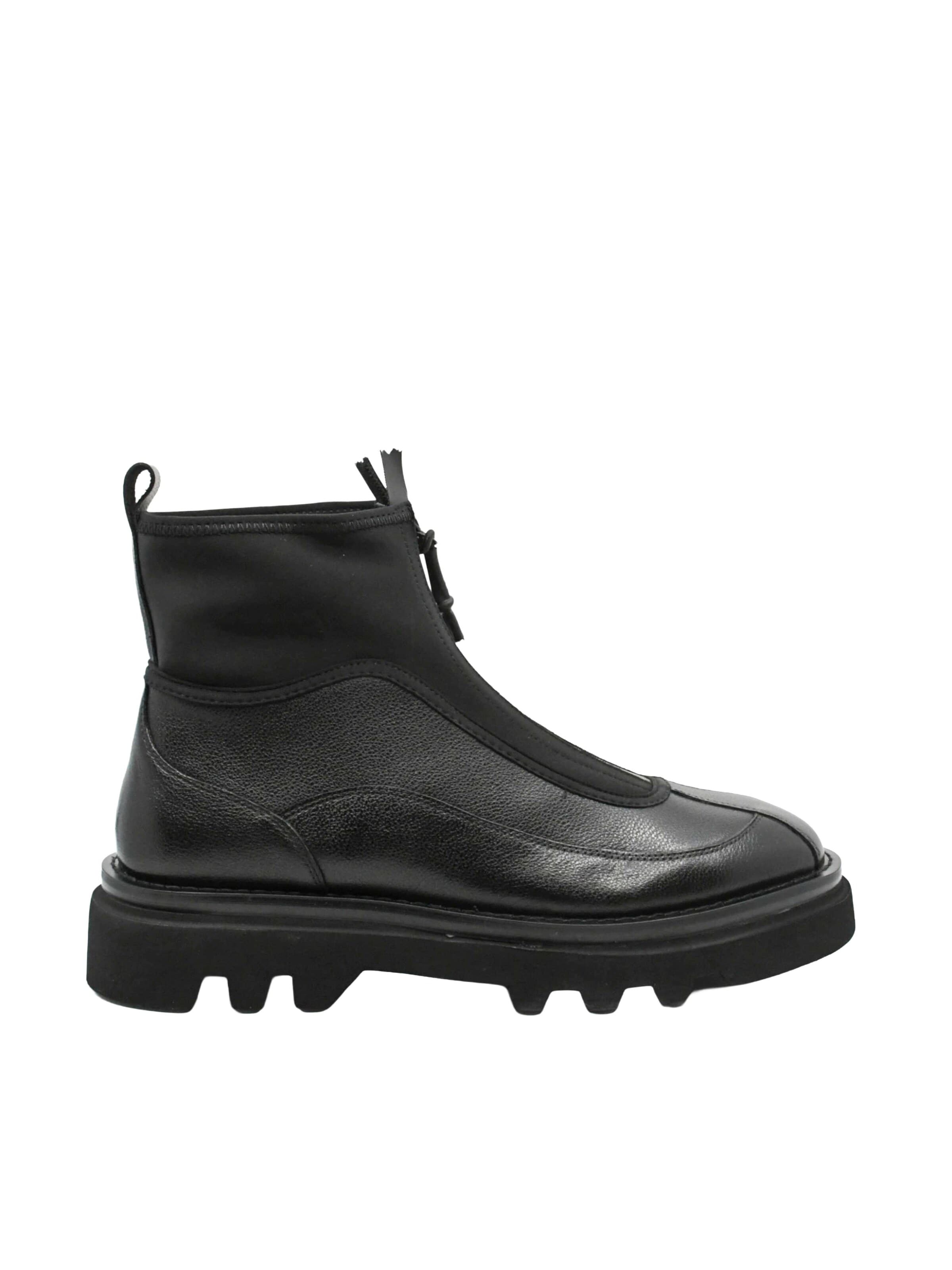 Cizme 'Ghete casual Gryxx negre din piele naturală cu fermoar frontal și carâmb flexibil OTR1834' de la In Tempo pe negru