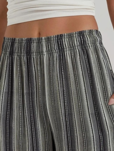 Hiccup Hose in grau / hellgrau / dunkelgrau / schwarz, Produktansicht