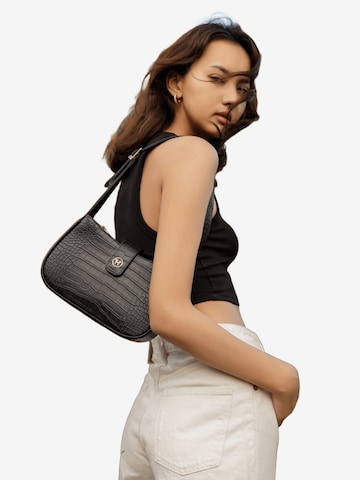 Victoria Hyde Handbag 'Tulip' in Black: front