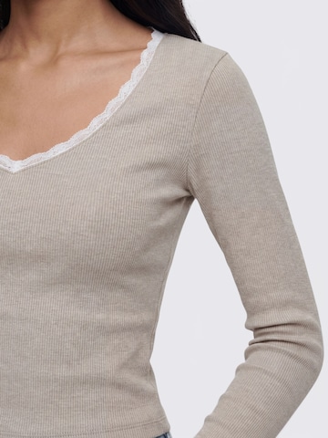 T-shirt 'Susan' studioselect en beige