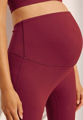 Skinny Pantaloni sport de la Next pe roșu