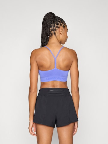 NIKE Бюстие Спортен сутиен в синьо