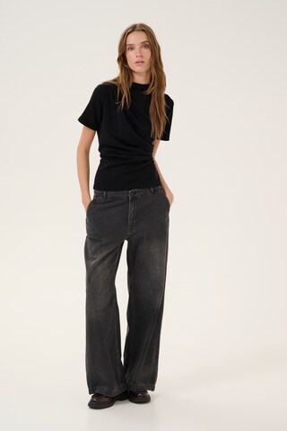 My Essential Wardrobe T-shirt 'HelleMW' i svart