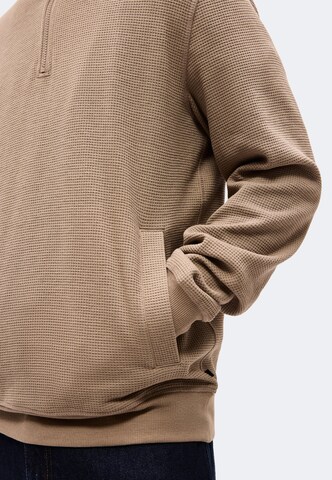 s.Oliver Sweatshirt in Brown