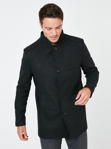 Buratti Winter Coat in Black: front