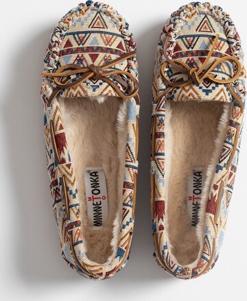 Minnetonka Slipper 'Cally' in Mixed colours