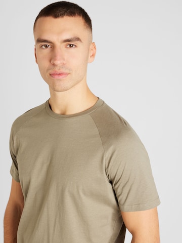 T-Shirt QS en vert