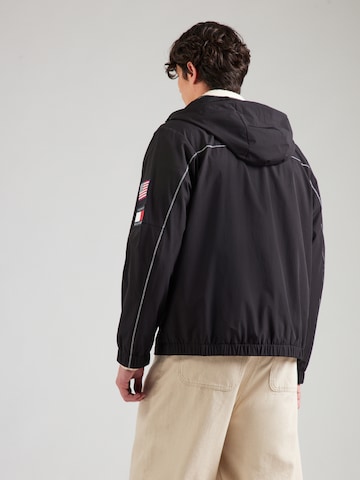 TOMMY HILFIGER Kurtka przejściowa 'SAIL' w kolorze czarny