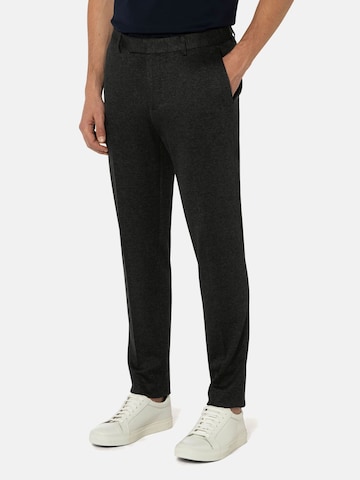 BENVENUTO Regular Trousers in Grey: front