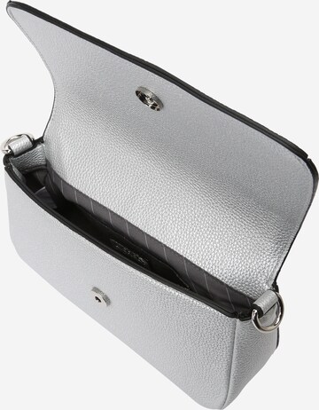 L.CREDI Shoulder bag 'Malina' in Silver