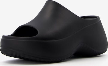 Bershka Pantolette in Schwarz: predná strana