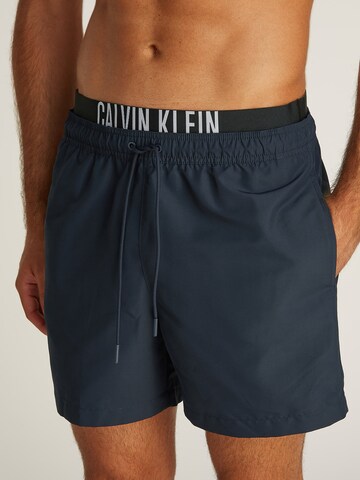Calvin Klein Swimwear Badeshorts 'Intense Power' in Blau: Vorderseite