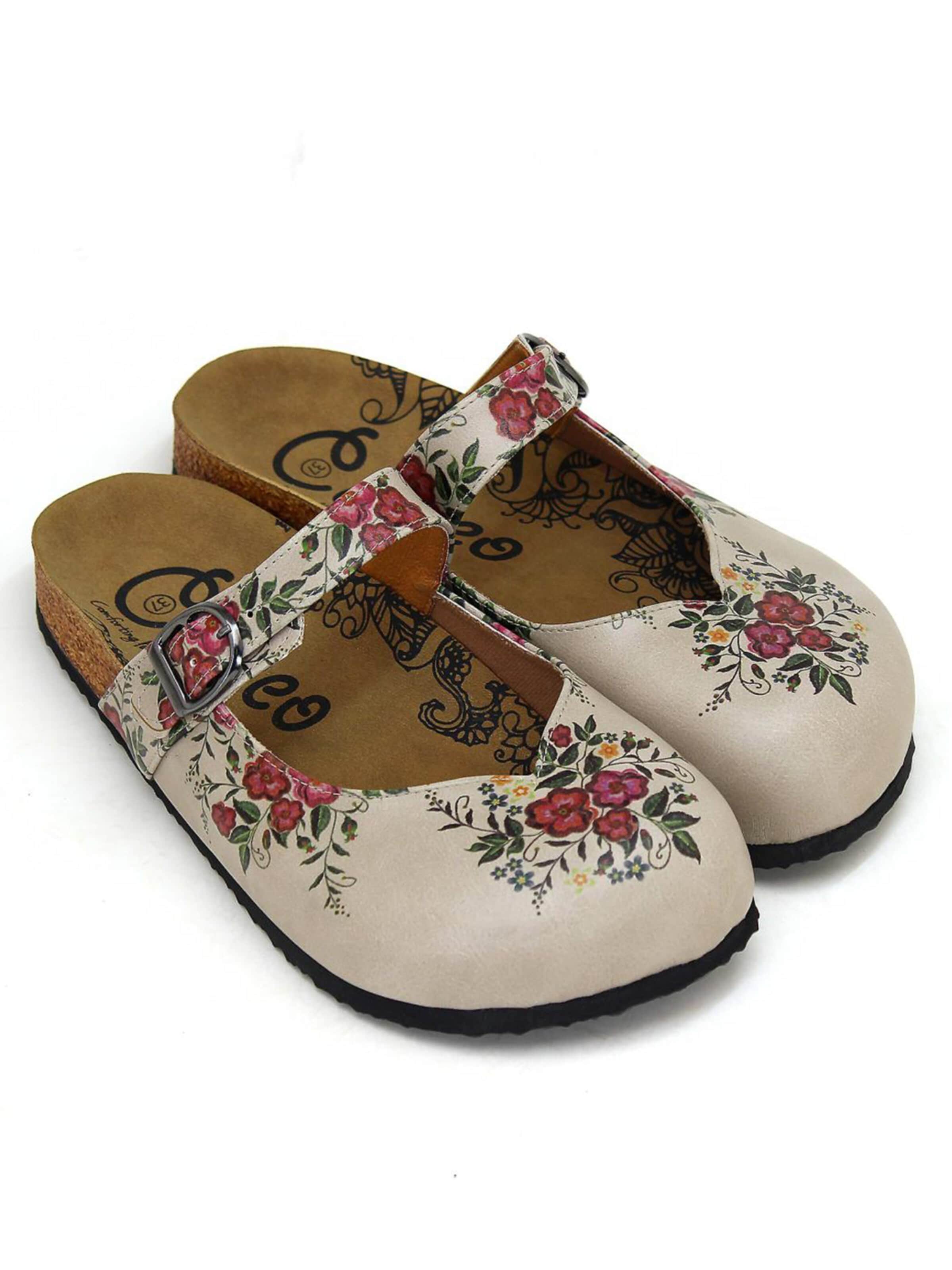 Goby Clogs 'Women Calceo Beige Clogs CAL2211 with flowers' in Beige