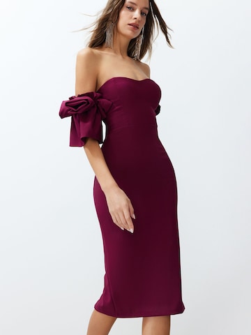 Trendyol Cocktailkleid in Rot: Vorderseite