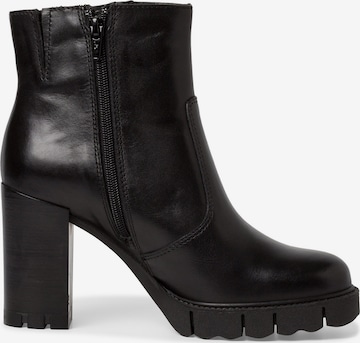 TAMARIS Ankle Boots in Black