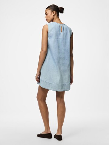 Robe 'PCFlora' PIECES en bleu