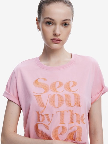 T-shirt 'Message' Desigual en rose