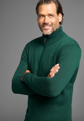 Man's World Strickjacke in Grün