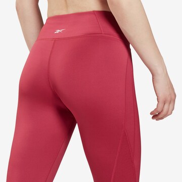 Skinny Pantaloni sportivi 'Workout Ready' di Reebok in rosso