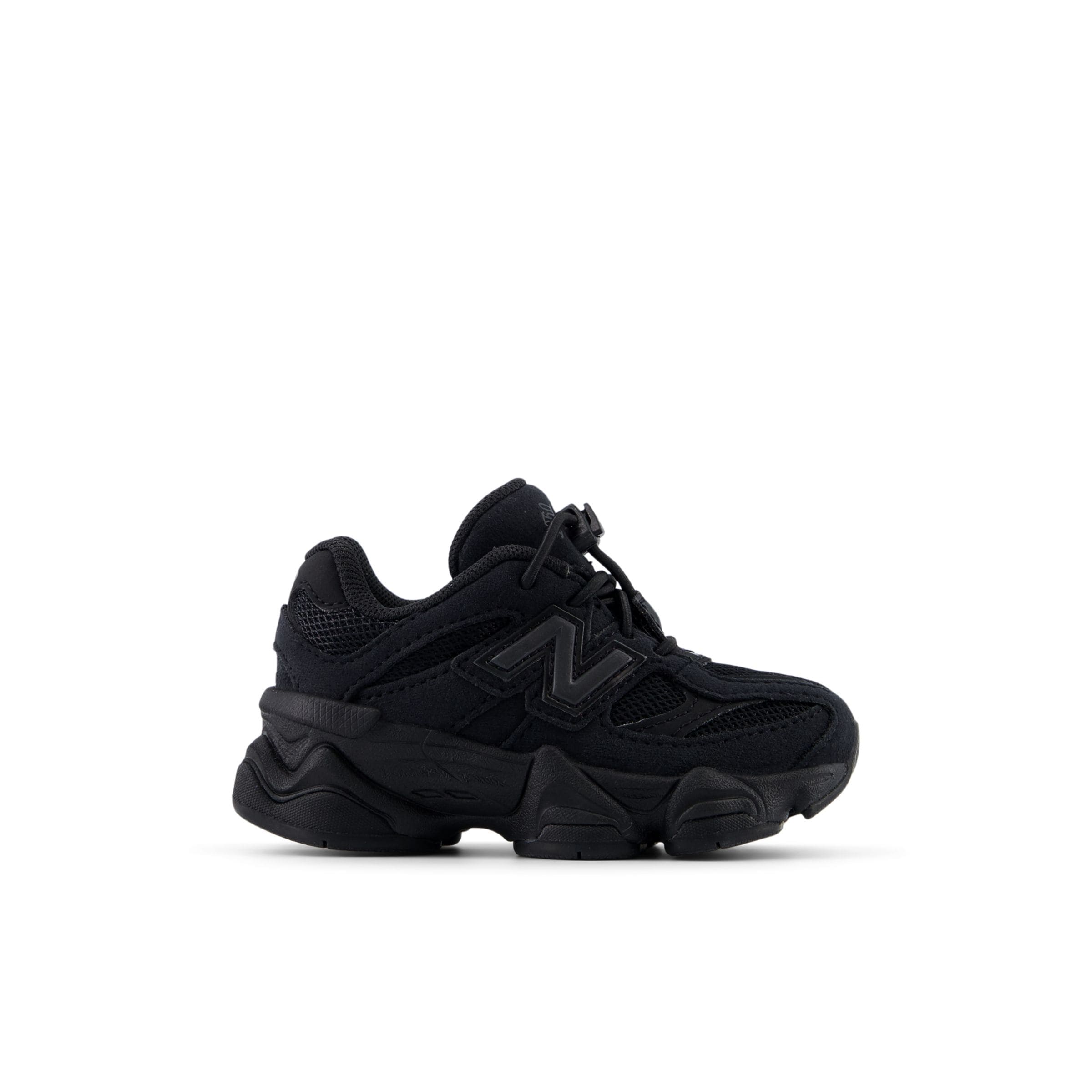new balance '9060'. in Schwarz