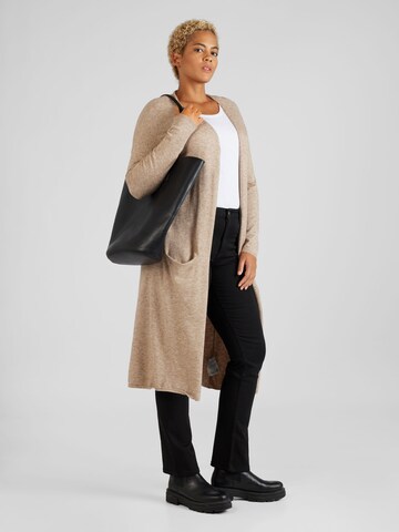 Cardigan 'NEW ESLY' ONLY Carmakoma en beige