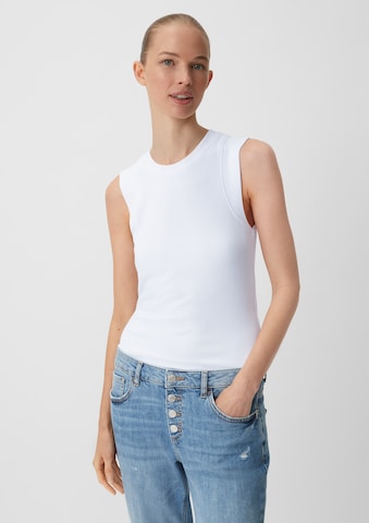 comma casual identity Top in White: front