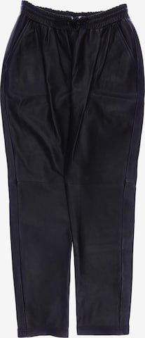 Schyia Pants in M in Black: front