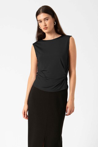 SOAKED IN LUXURY Top – černá: přední strana
