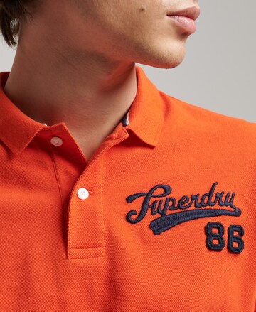 T-Shirt Superdry en rouge