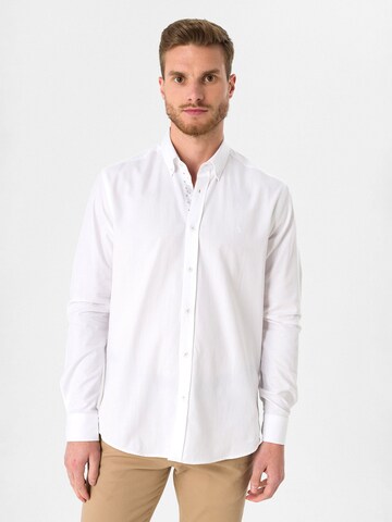 Dandalo Regular fit Button Up Shirt in White: front