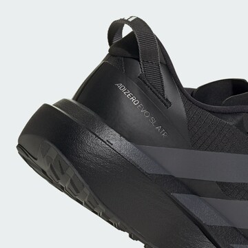 ADIDAS PERFORMANCE - Sapatilha de corrida 'ADIZERO EVO' em preto