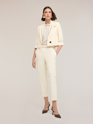 Blazer di MOTIVI in bianco
