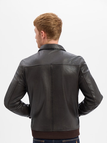 Finshley & Harding Between-season jacket in Brown