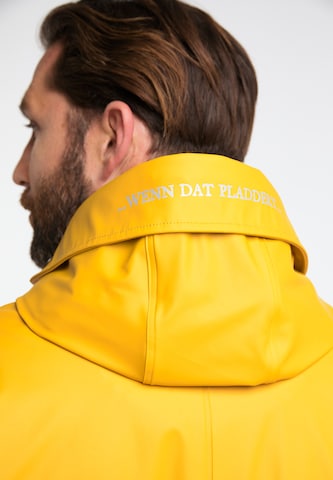 Schmuddelwedda Between-Season Jacket in Yellow