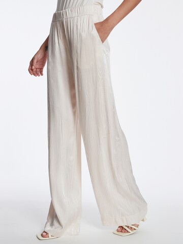 Ana Alcazar Wide leg Trousers 'Zarosa' in White: front