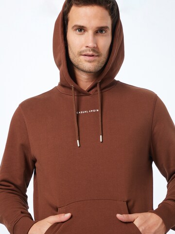 Casual Friday - Sweatshirt 'Sinius' em castanho