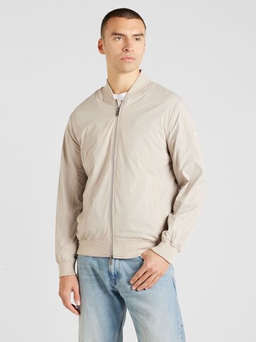 GUESS Between-Season Jacket in Grey: front