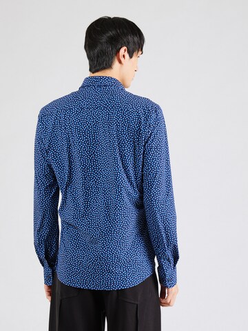 Coupe slim Chemise 'Roan' BOSS en bleu