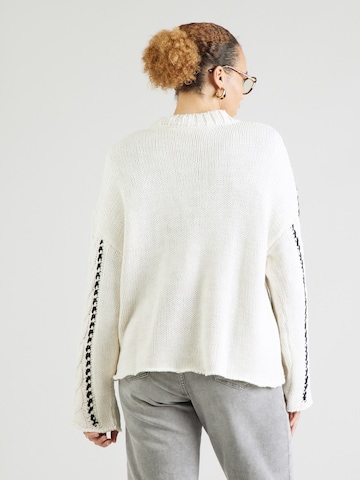 Pullover 'CARTESSA' di ONLY Carmakoma in beige