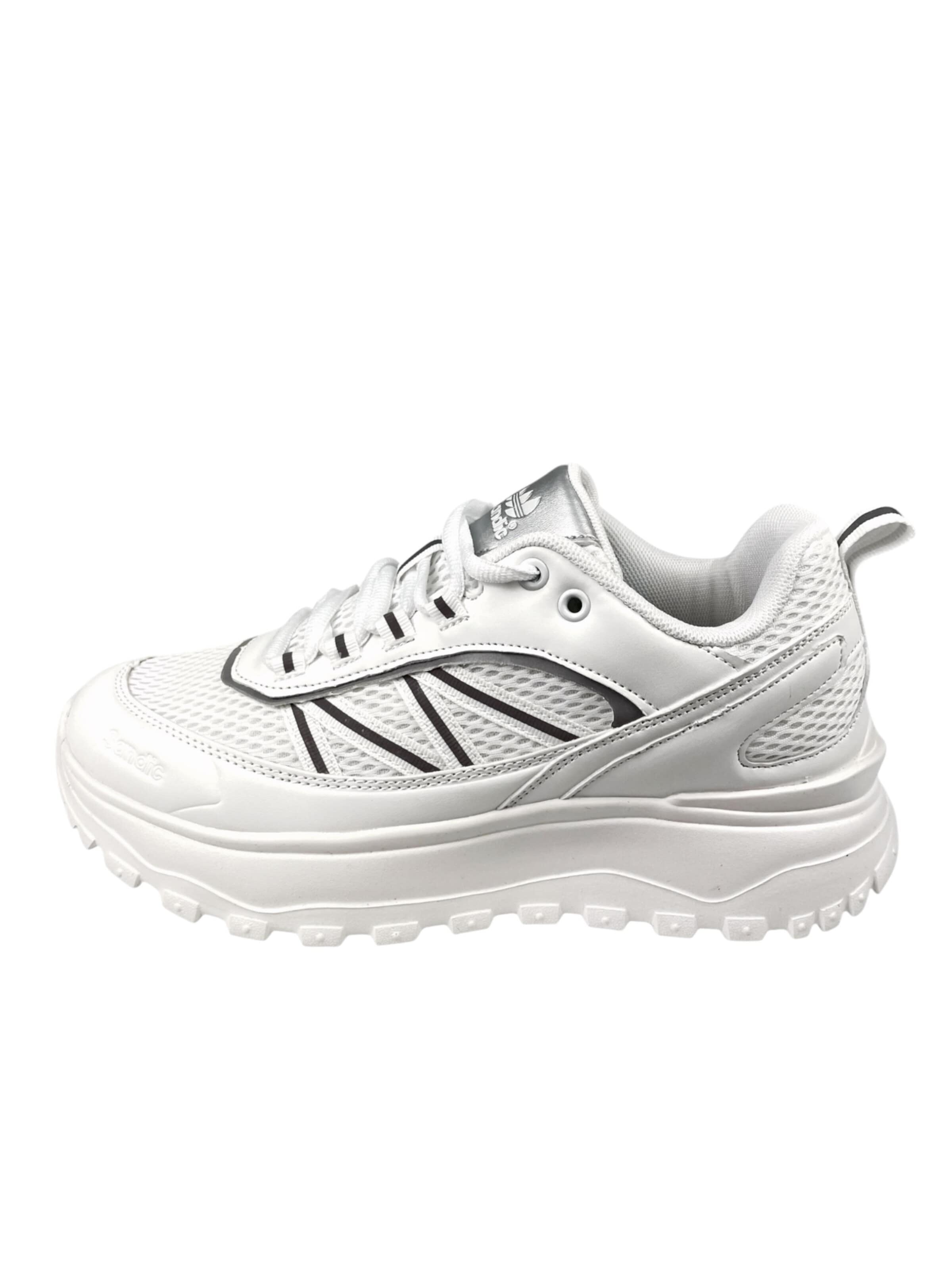 Baskets basses 'Sandic' Kumixi en blanc : devant